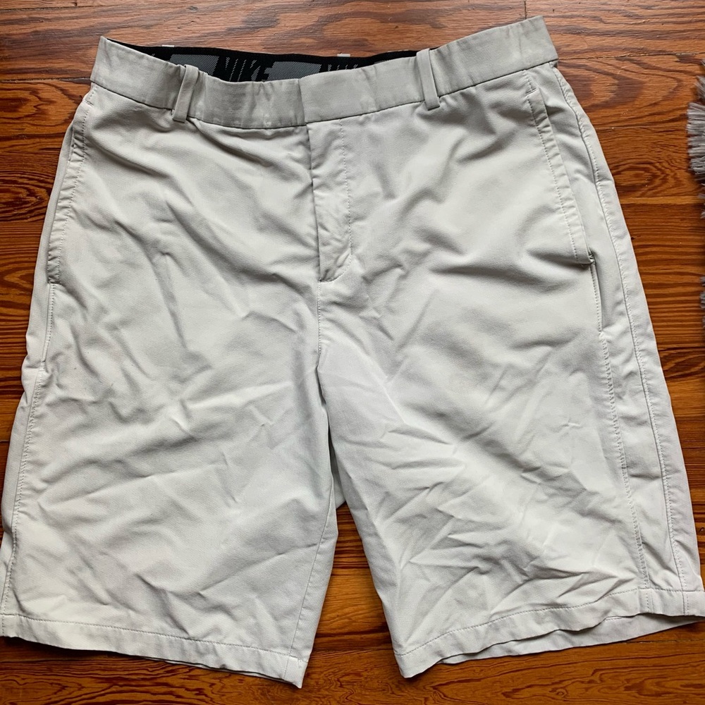 Men’s Nike Drifit shorts